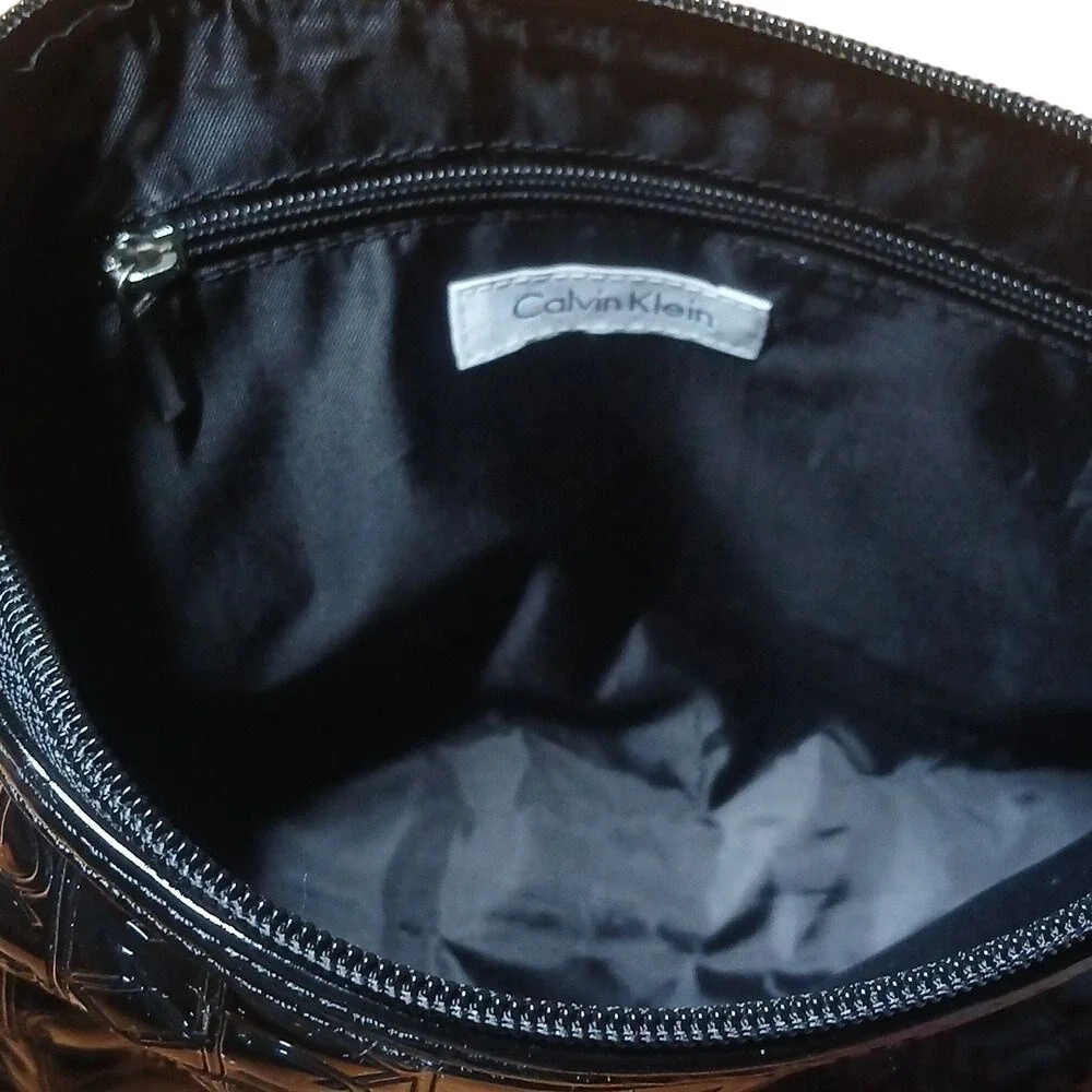 Calvin Klein Cosmetic Bag Women One Size Black Patent Embossed‎ Logo Pouch NEW